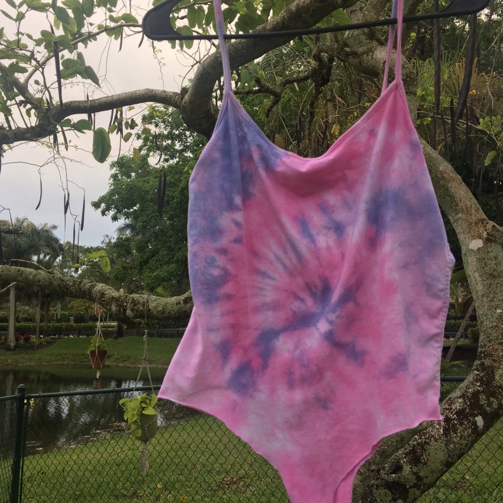 cotton candy tie dye bodysuit 🍧